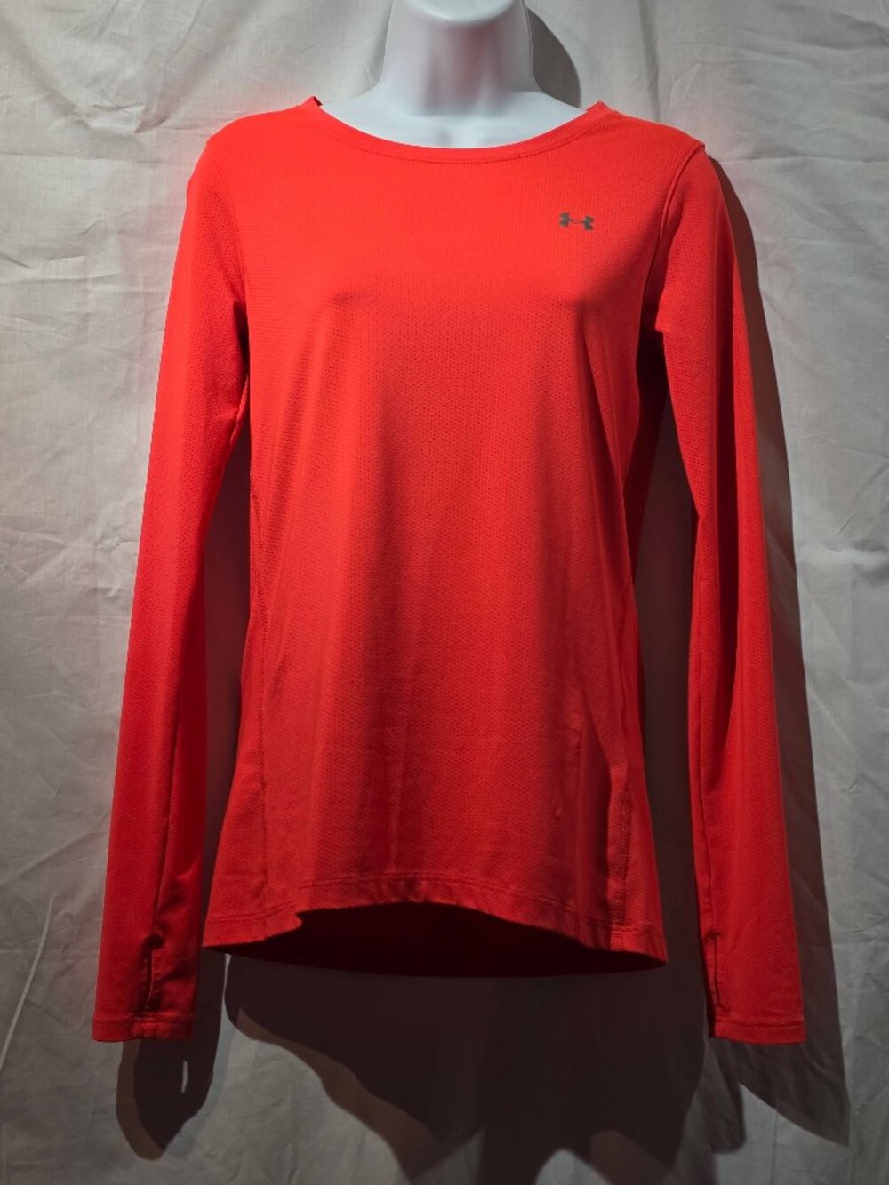 Under Armour HeatGear Long Sleeve – XS – Fitted – Orange